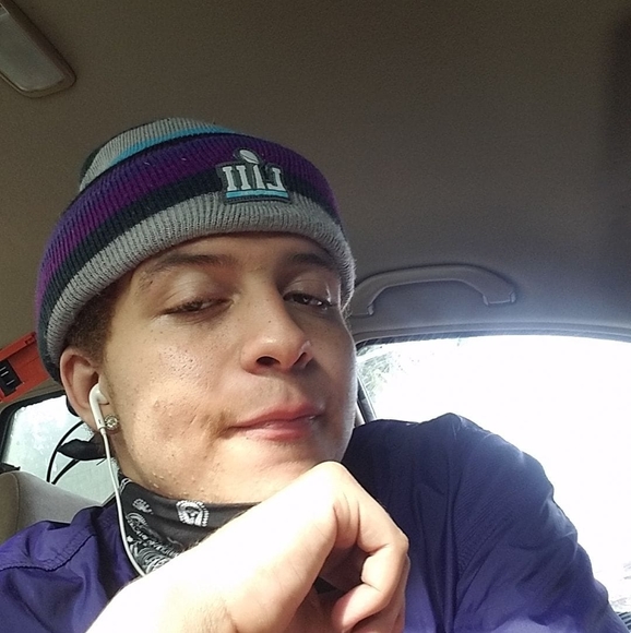 Meet your Posher, Derrick - Picture 1 of 1